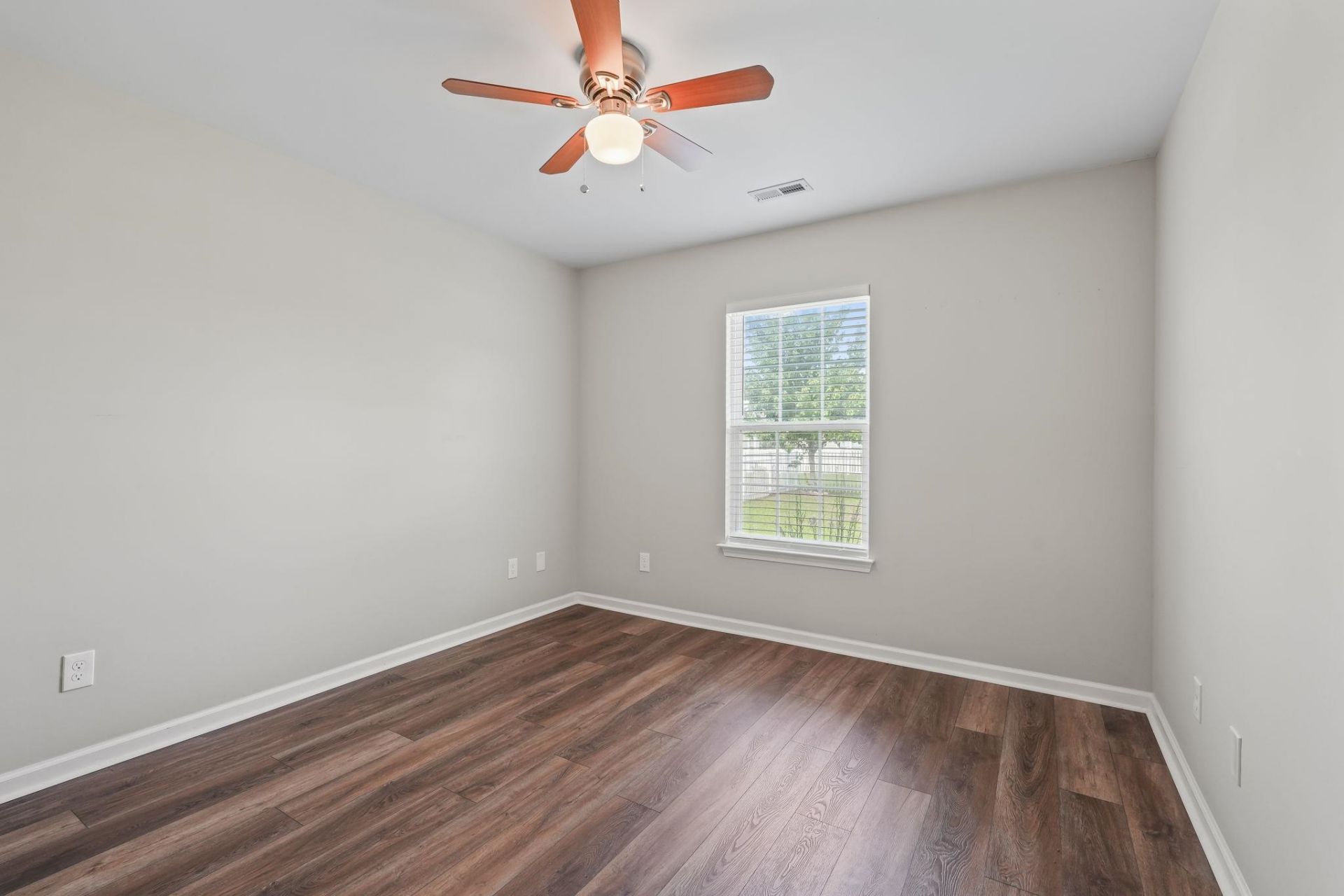 4572 E Walkerton Rd. Photo 33