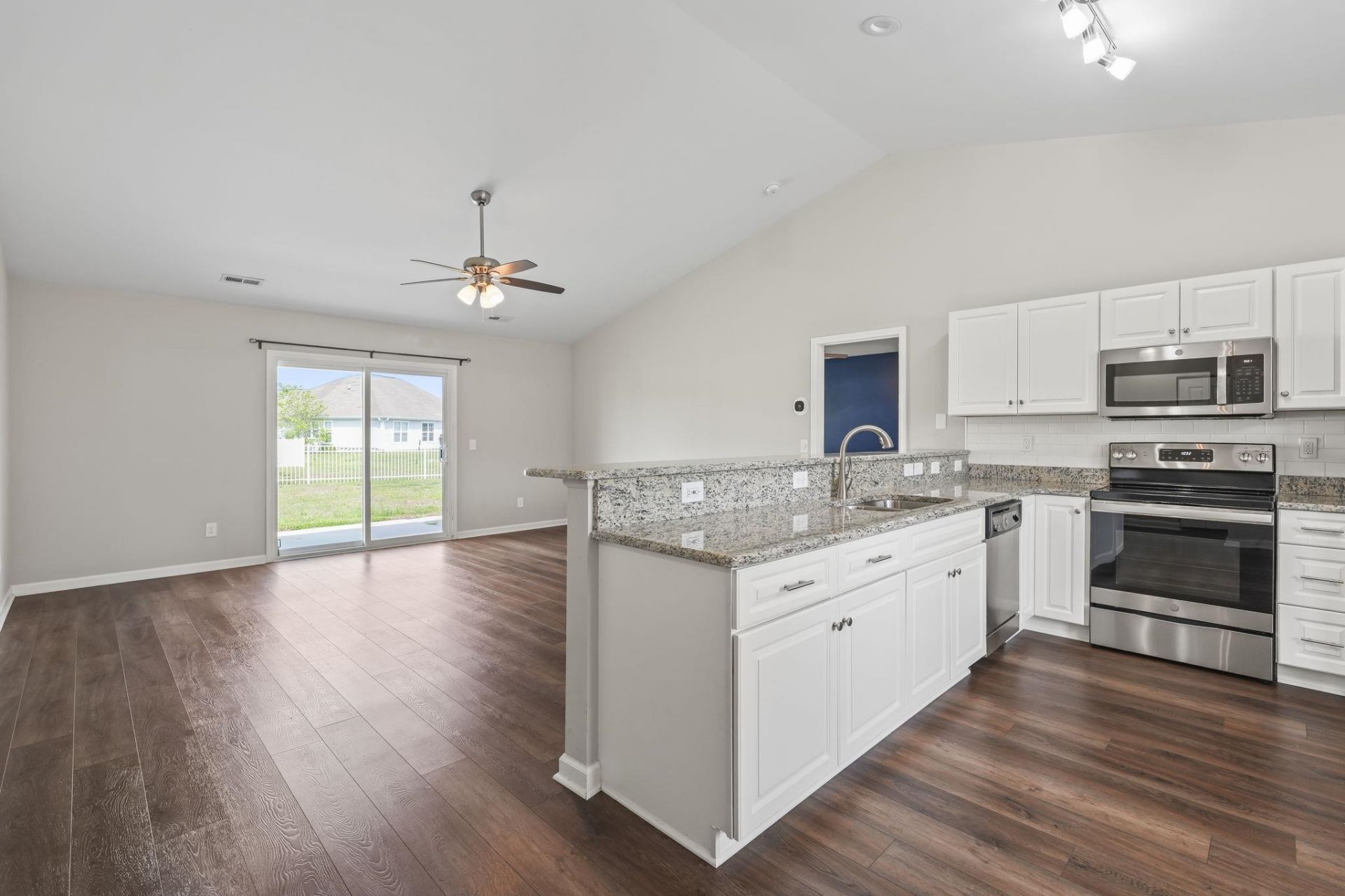 4572 E Walkerton Rd. Photo 9