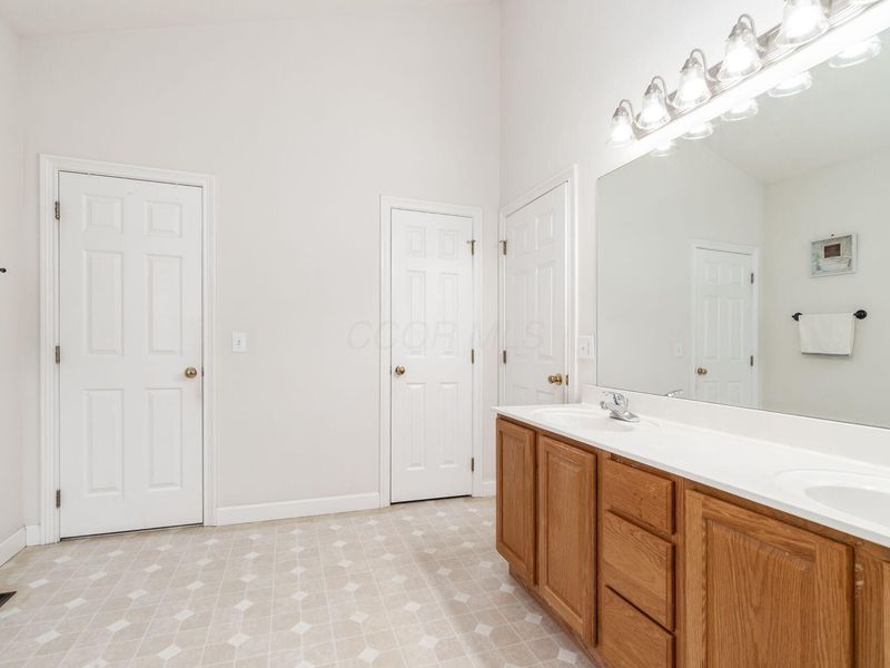 5529 Ainsley Drive , Westerville, OH 43082 Photo 27