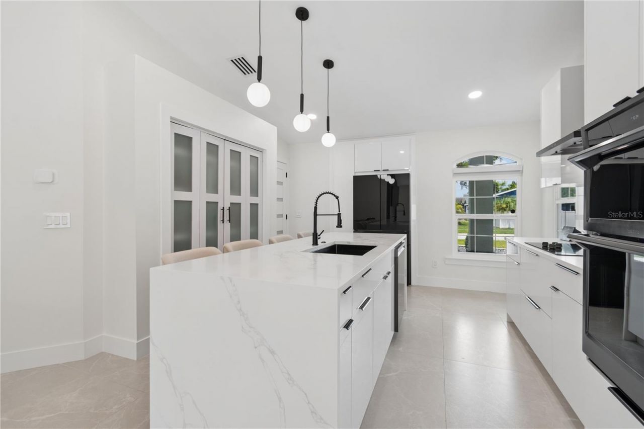 12041 68th Street, Largo, FL 33773 Photo