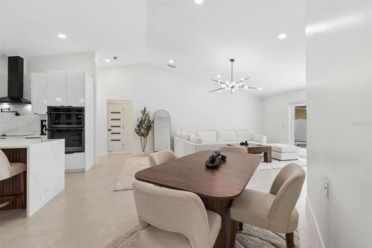 12041 68th Street, Largo, FL 33773 Photo