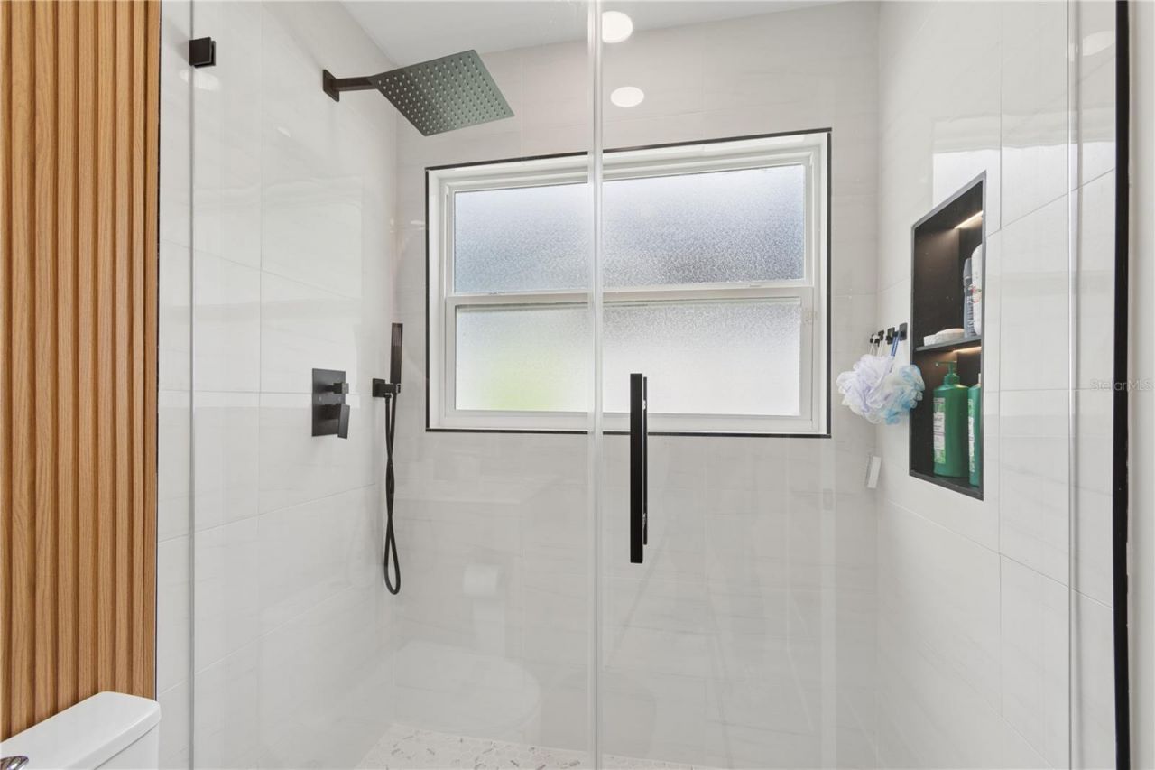12041 68th Street, Largo, FL 33773 Photo