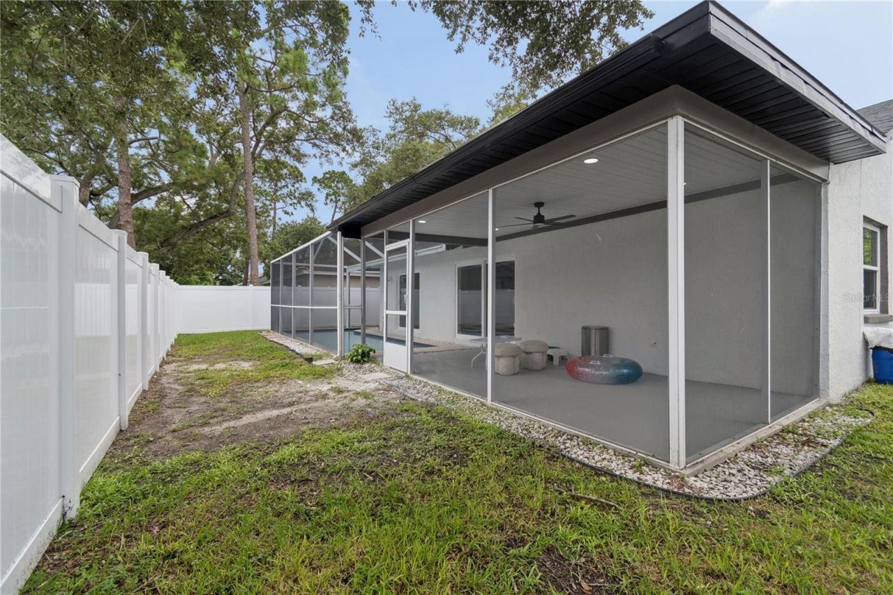 12041 68th Street, Largo, FL 33773 Photo