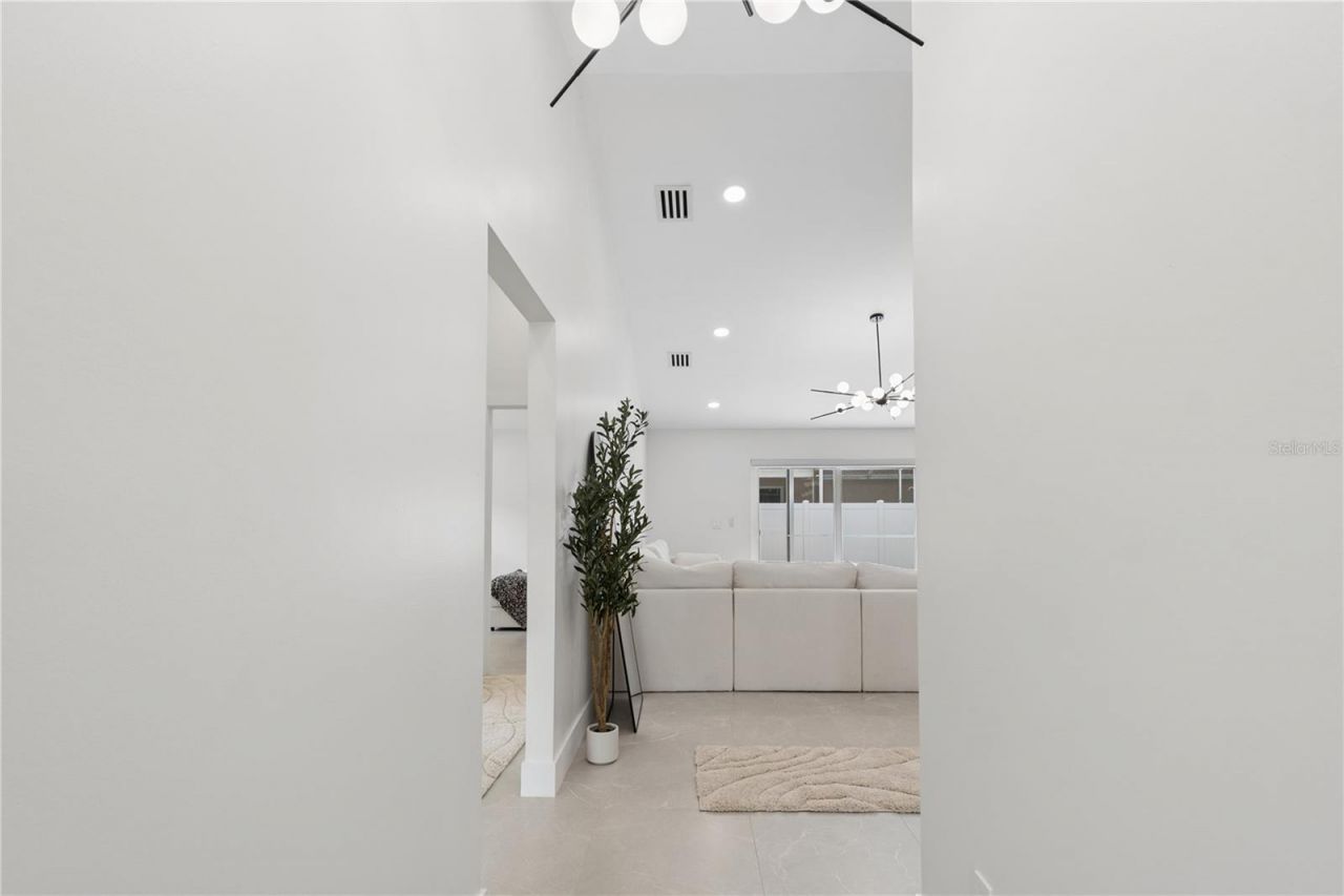 12041 68th Street, Largo, FL 33773 Photo