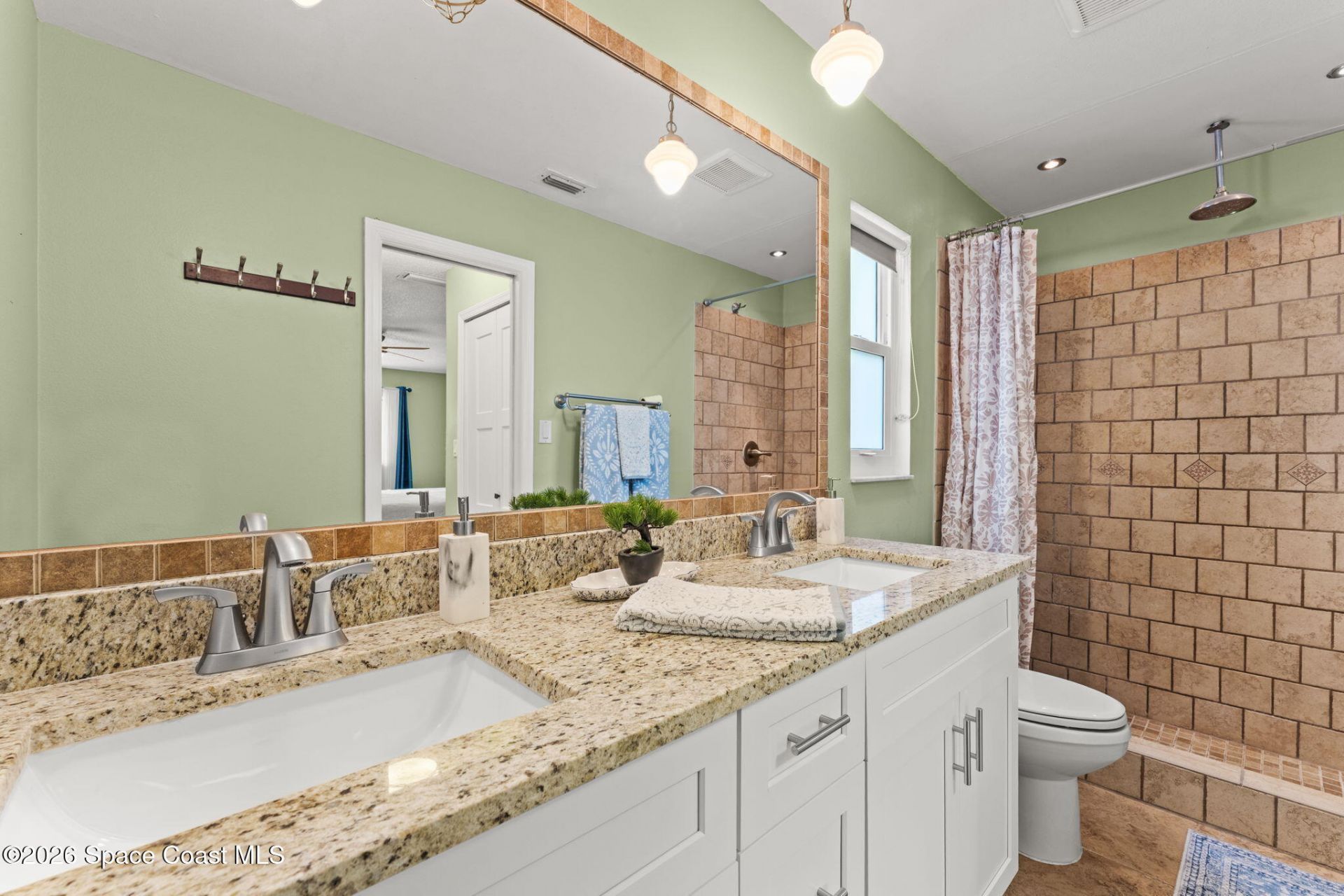 550 Temple Street , Satellite Beach, FL 32937 Photo