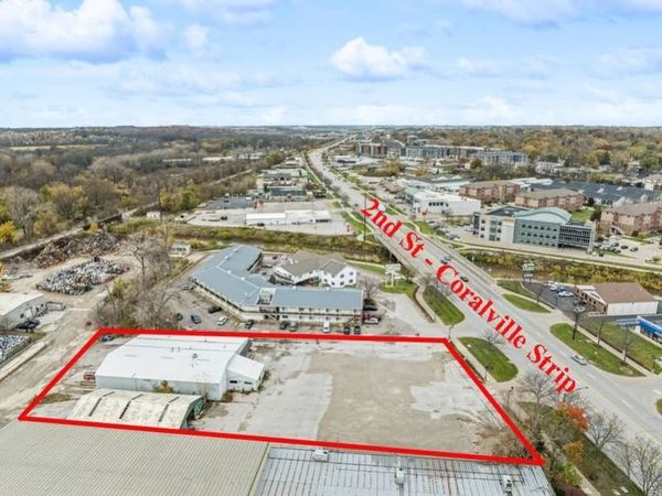 302 2nd St, Coralville, IA 52241