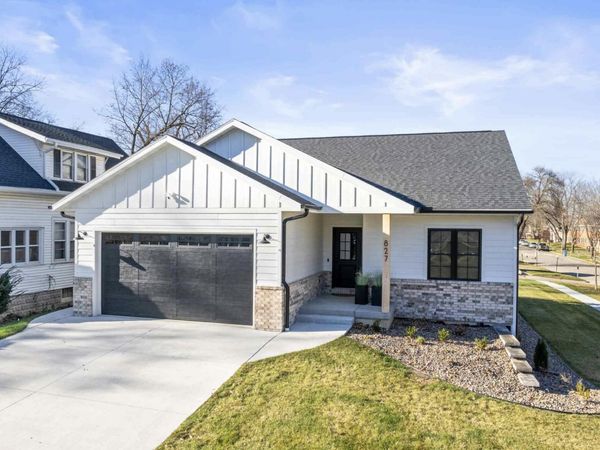 827 Cedar Street, Wisconsin Dells, WI 53965