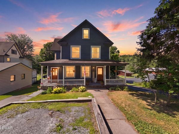 705 Texas Palmyra Highway , Hawley, PA 18428
