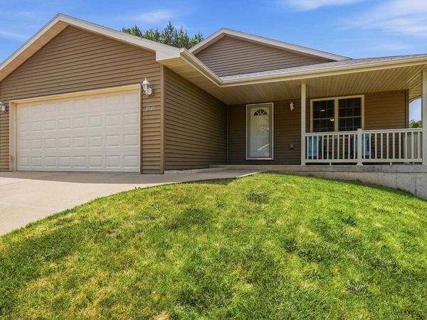 3535 Mya Rose Court, Dubuque, IA 52001