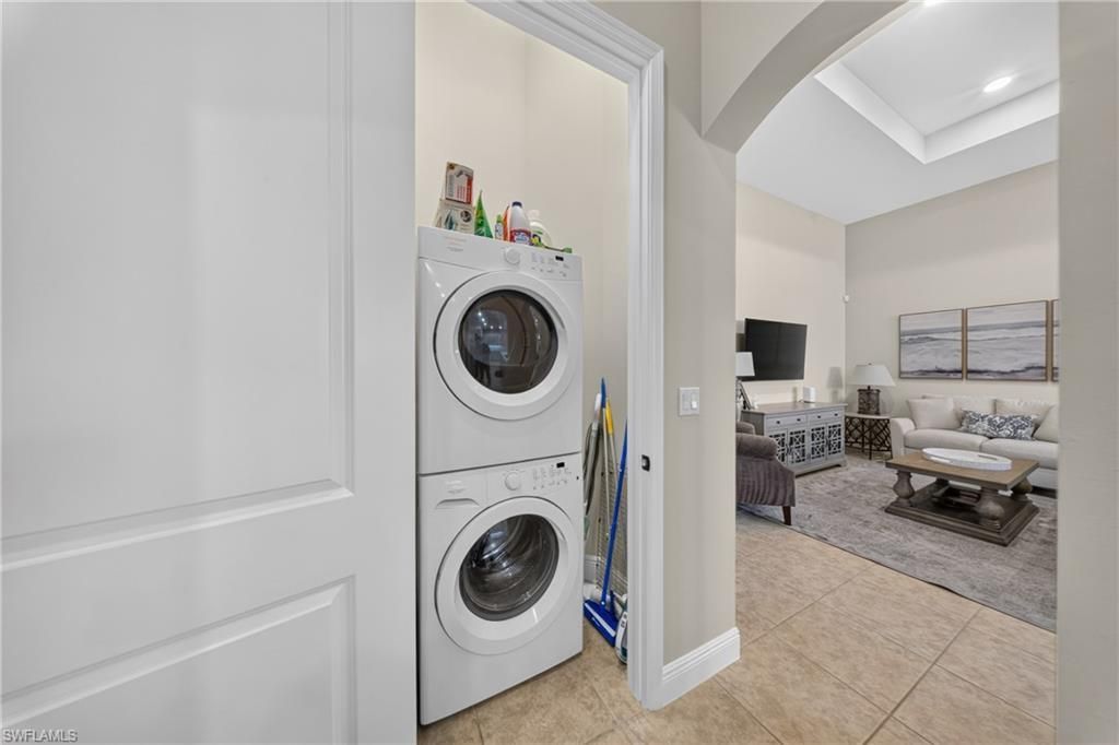 7890 Allende Ln, Naples, FL 34113 Photo