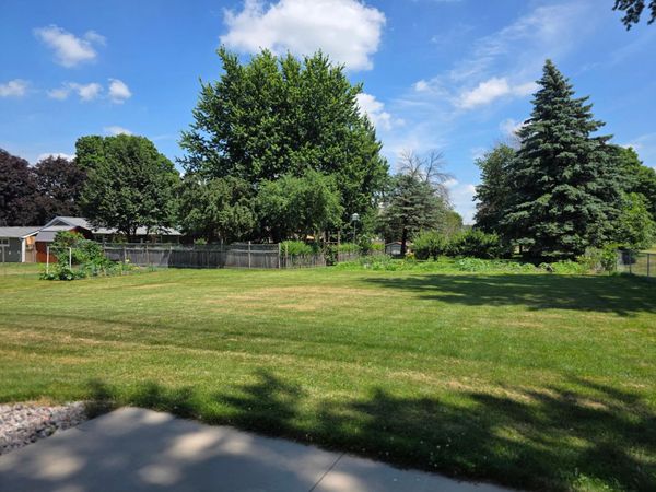 411 Bullis Street, Kenyon, MN 55946