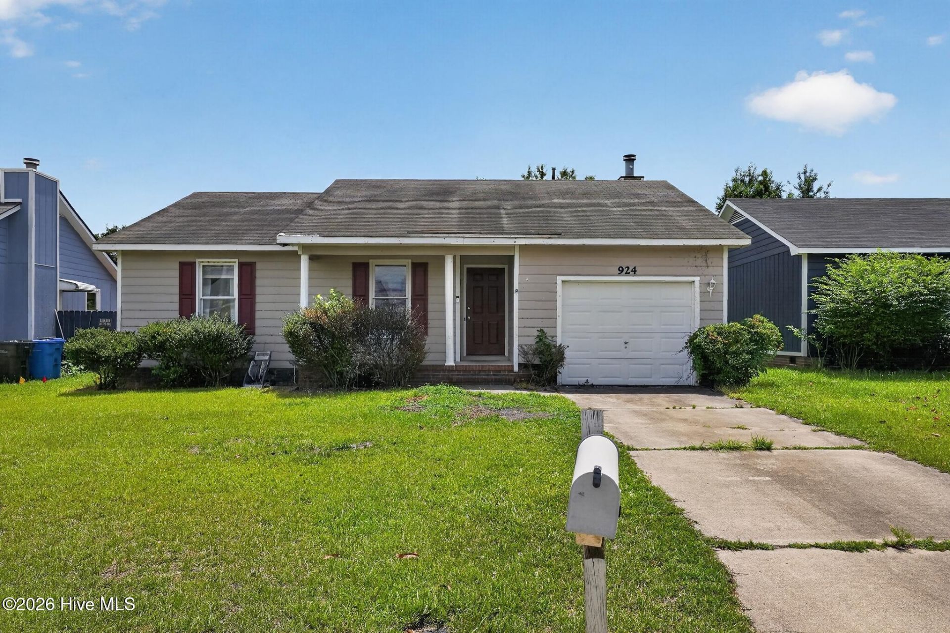 924 Glen Reilly Drive , Fayetteville, NC 28314 Main Photo