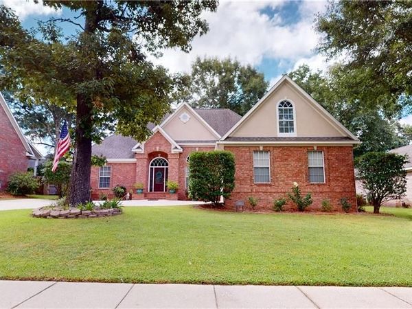 6627 Lubarrett Way , Mobile, AL 36695