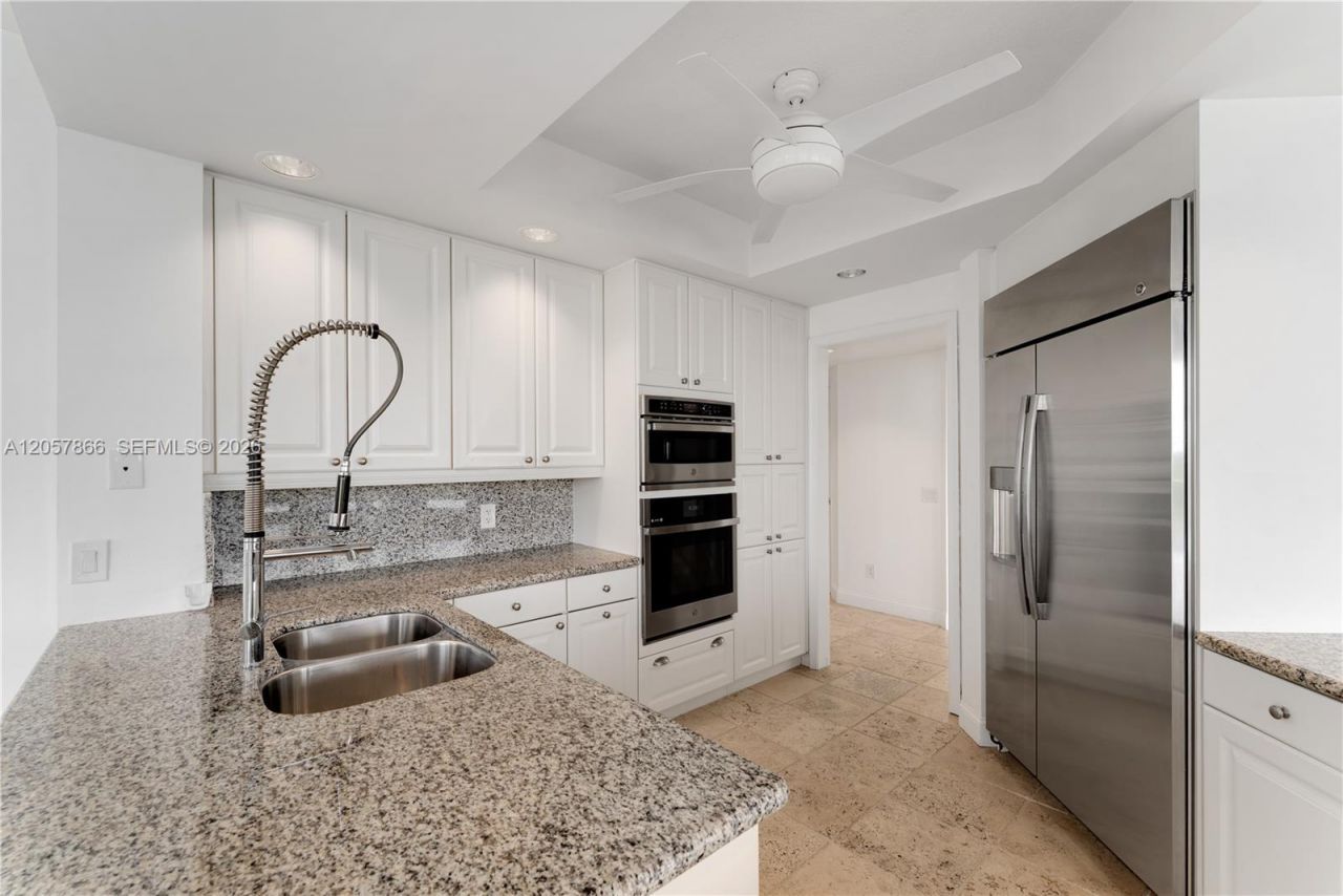 13627 Deering Bay Dr, Unit 404, Coral Gables, FL 33158 Photo
