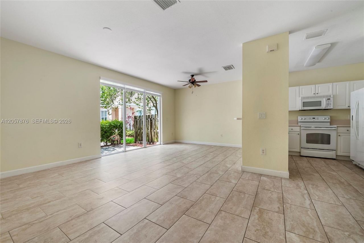 230 SE 29th Ave, Unit 1, Homestead, FL 33033 Photo