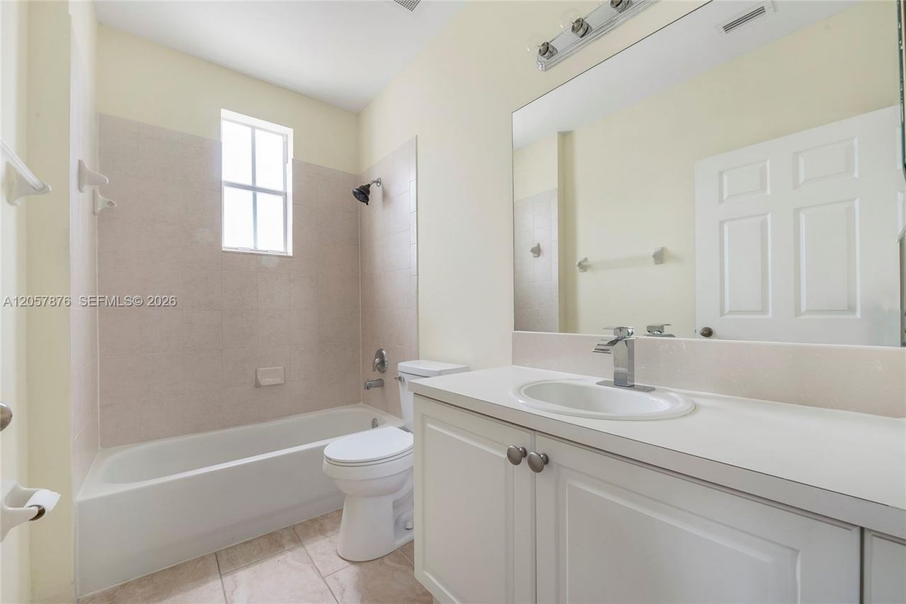 230 SE 29th Ave, Unit 1, Homestead, FL 33033 Photo