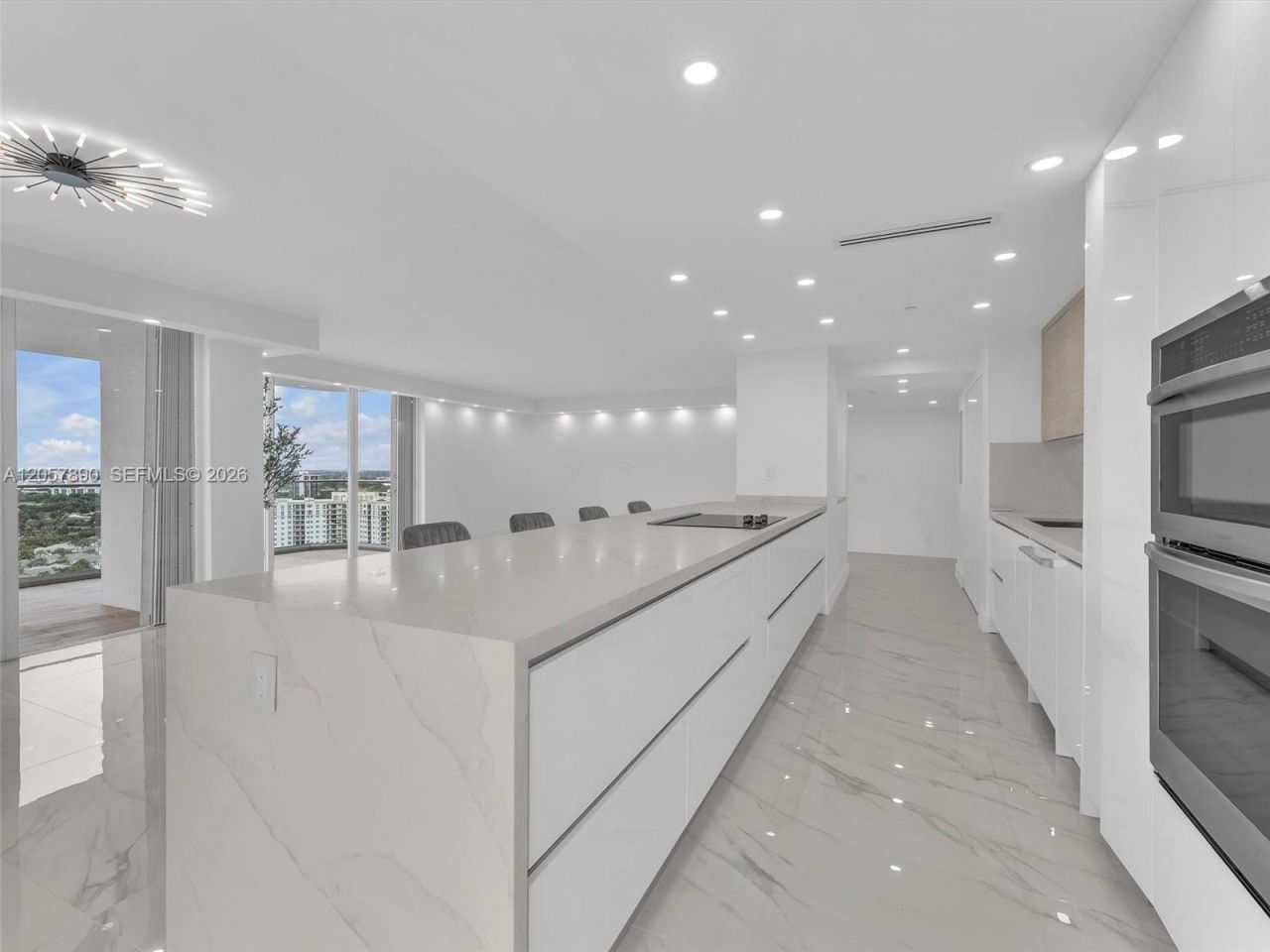 19707 Turnberry Way , Unit 21D, Aventura, FL 33180 Photo