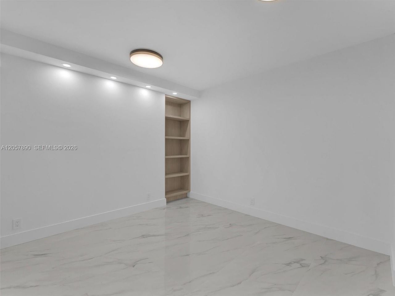 19707 Turnberry Way , Unit 21D, Aventura, FL 33180 Photo