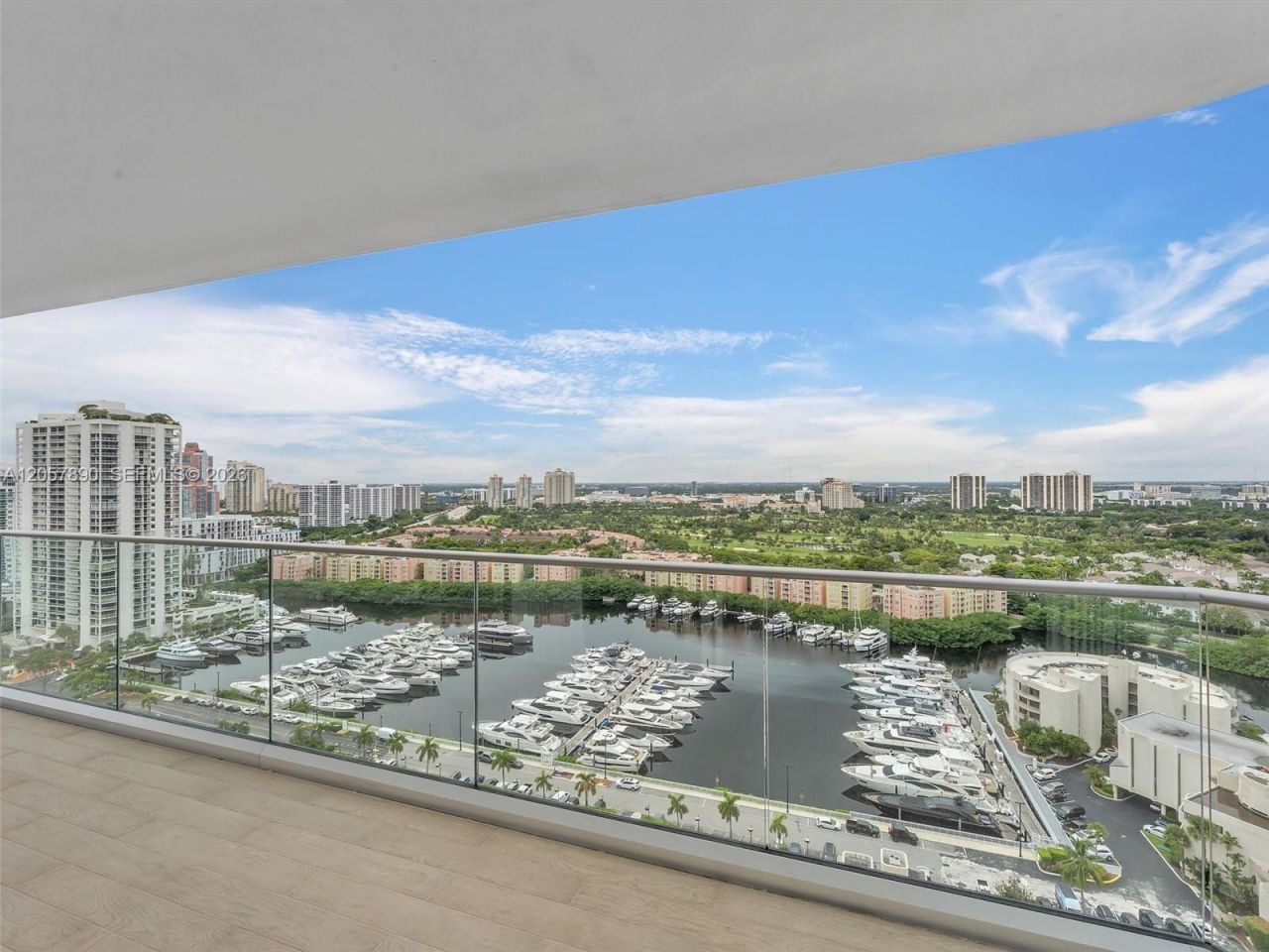 19707 Turnberry Way , Unit 21D, Aventura, FL 33180 Photo