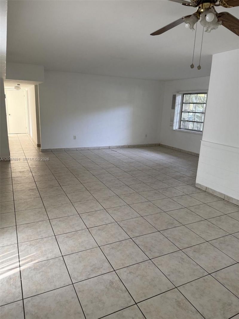 4855 University Dr , Unit 4855, Coral Gables, FL 33146 Photo