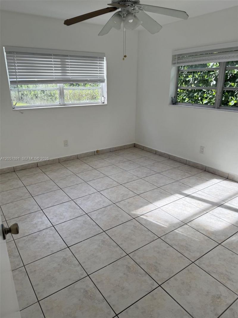 4855 University Dr , Unit 4855, Coral Gables, FL 33146 Photo