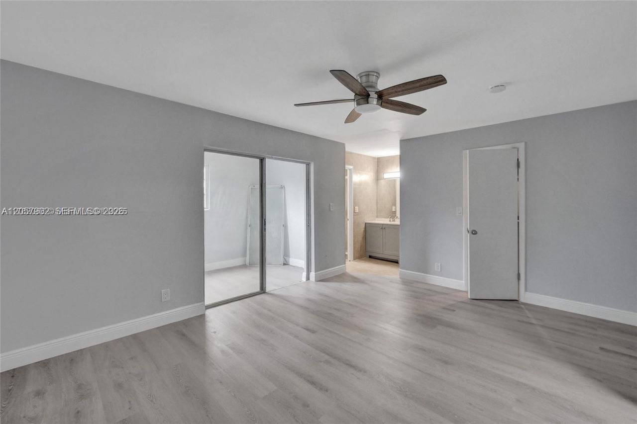 5963 NW 25th Ct, Unit 210, Sunrise, FL 33313 Photo