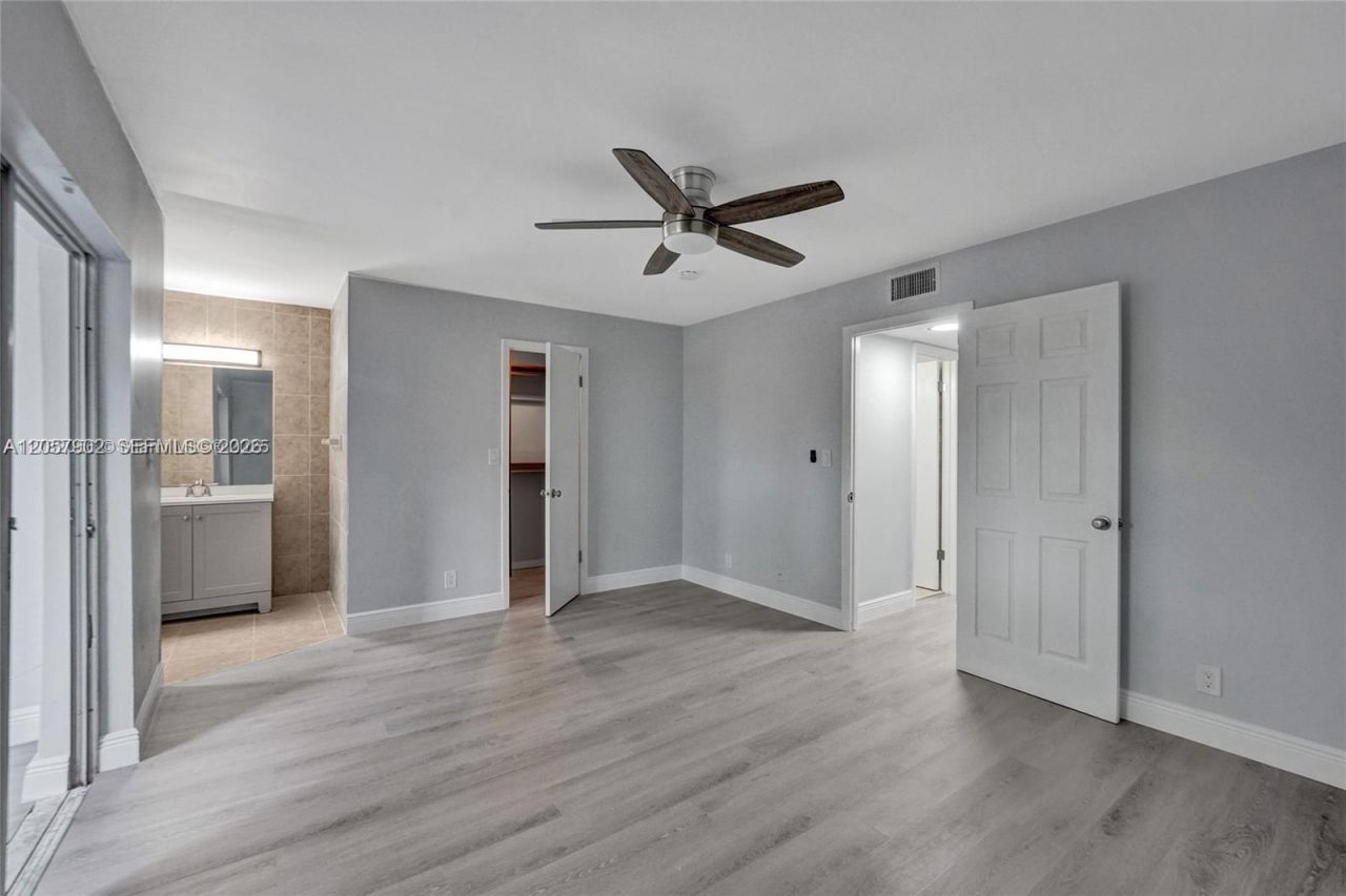 5963 NW 25th Ct, Unit 210, Sunrise, FL 33313 Photo
