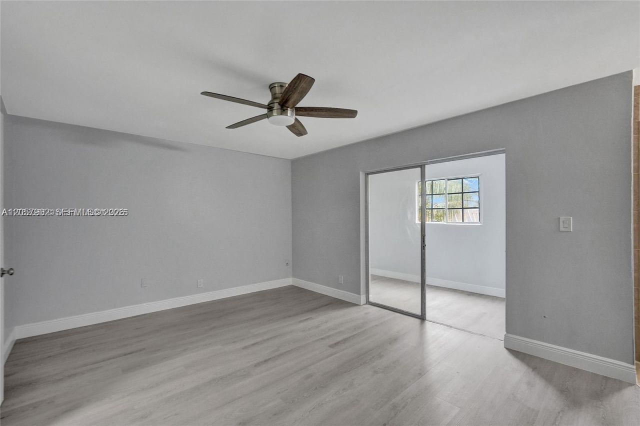 5963 NW 25th Ct, Unit 210, Sunrise, FL 33313 Photo