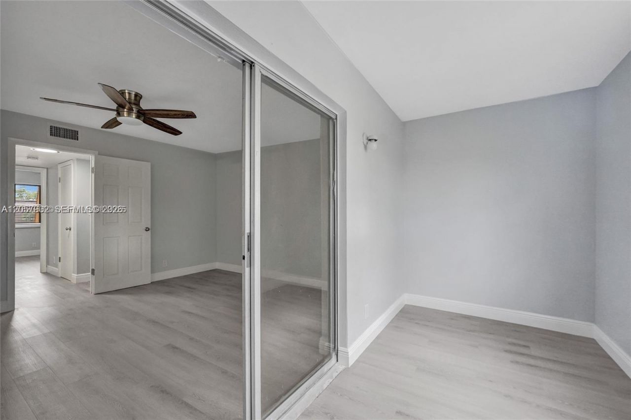 5963 NW 25th Ct, Unit 210, Sunrise, FL 33313 Photo