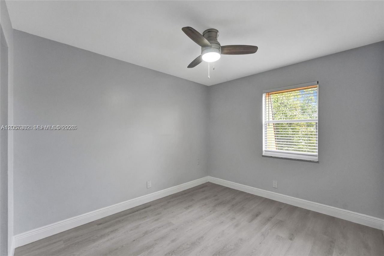5963 NW 25th Ct, Unit 210, Sunrise, FL 33313 Photo