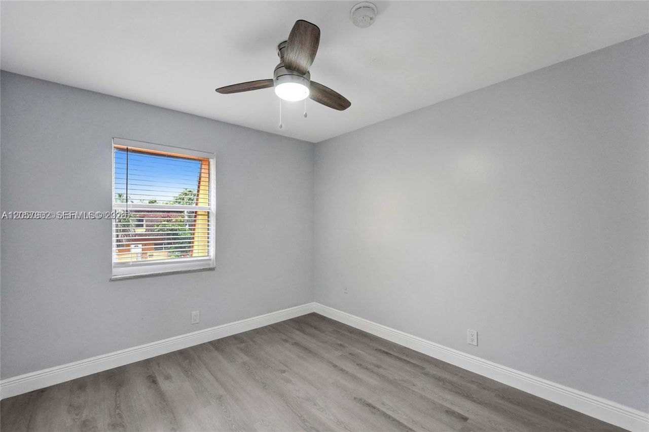 5963 NW 25th Ct, Unit 210, Sunrise, FL 33313 Photo
