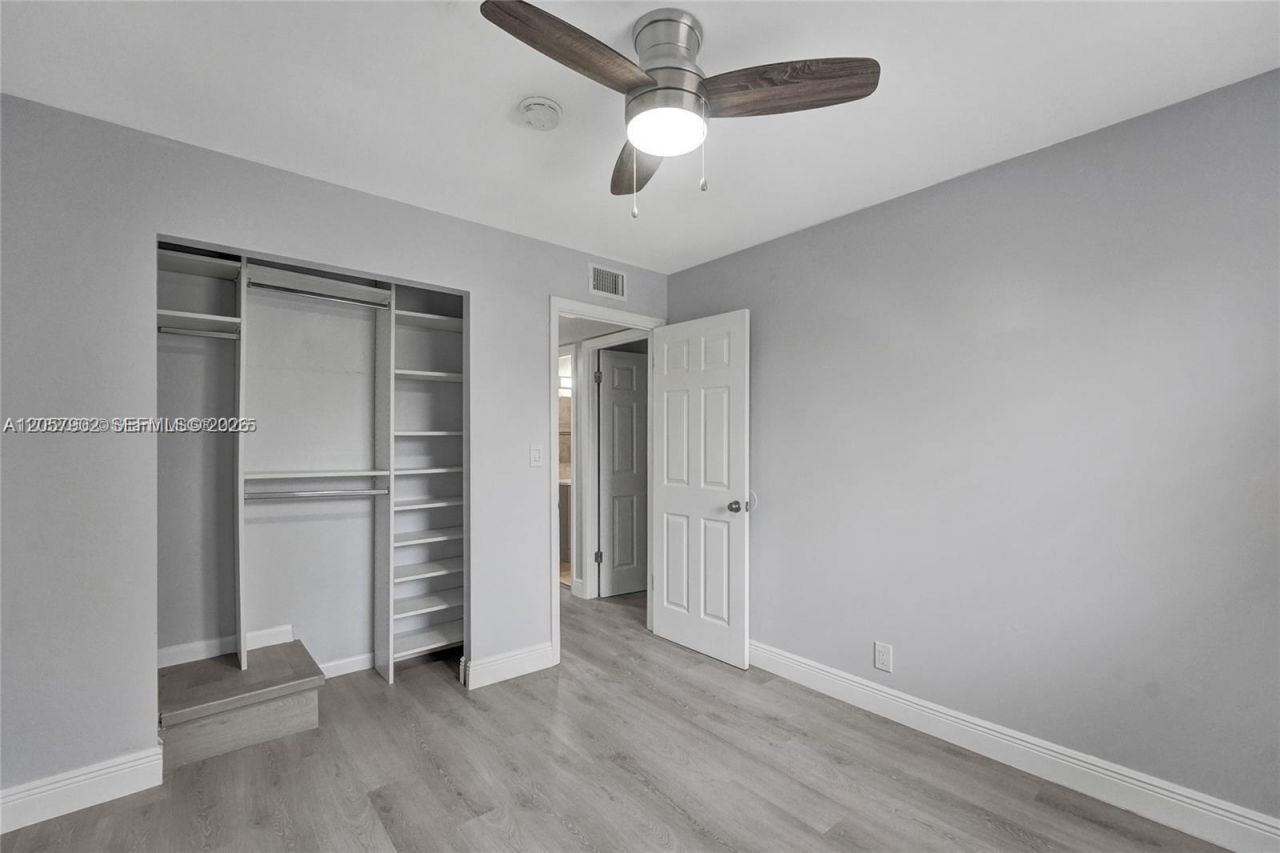 5963 NW 25th Ct, Unit 210, Sunrise, FL 33313 Photo