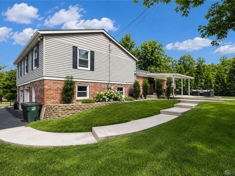 132 Marbrook Drive, Kettering, OH 45429 Photo 3