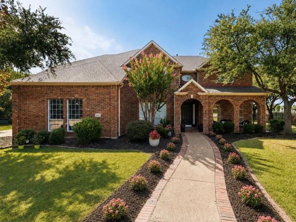 201 Stanford Court , Heath, TX 75032