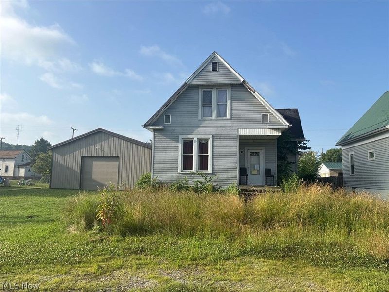 420 W 4th Street, Uhrichsville, OH 44683 Photo 1