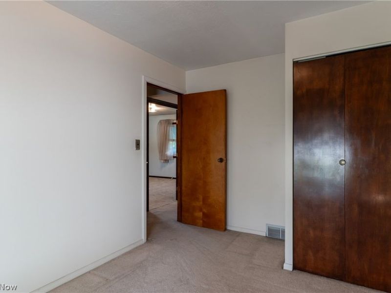 6391 Smith Road, Brook Park, OH 44142 Photo 14
