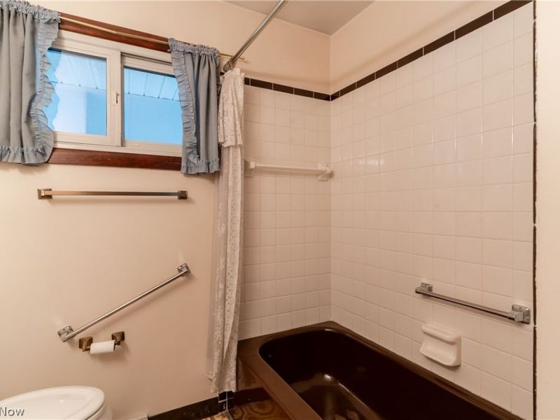6391 Smith Road, Brook Park, OH 44142 Photo 23