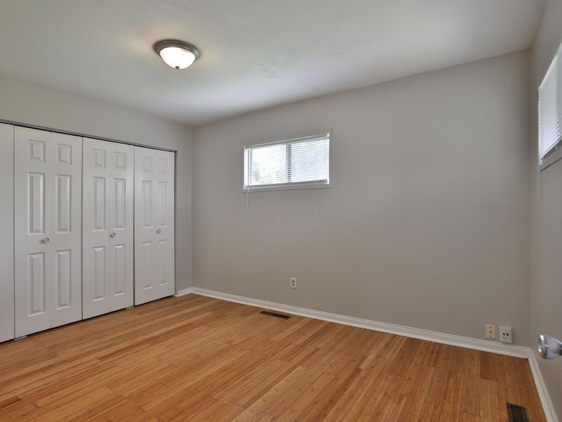 2353 Hanna Drive , Columbus, OH 43211 Photo 13