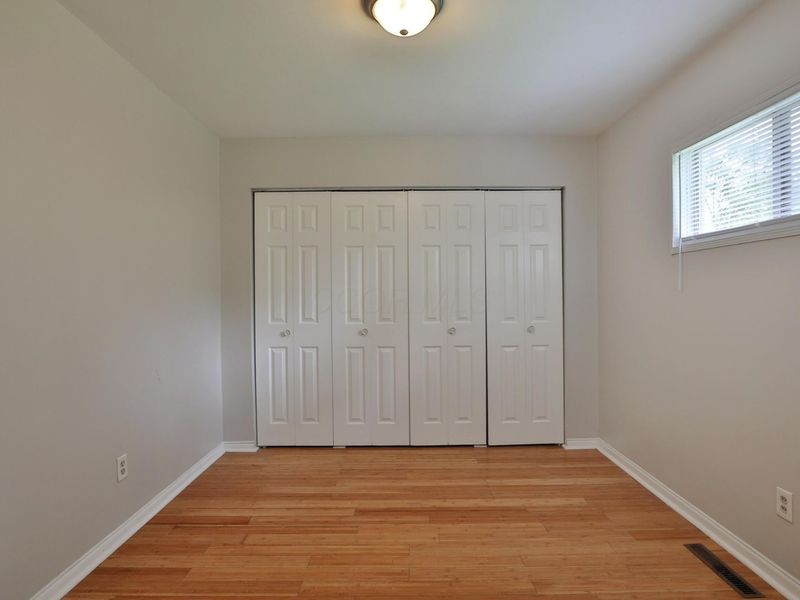 2353 Hanna Drive , Columbus, OH 43211 Photo 14