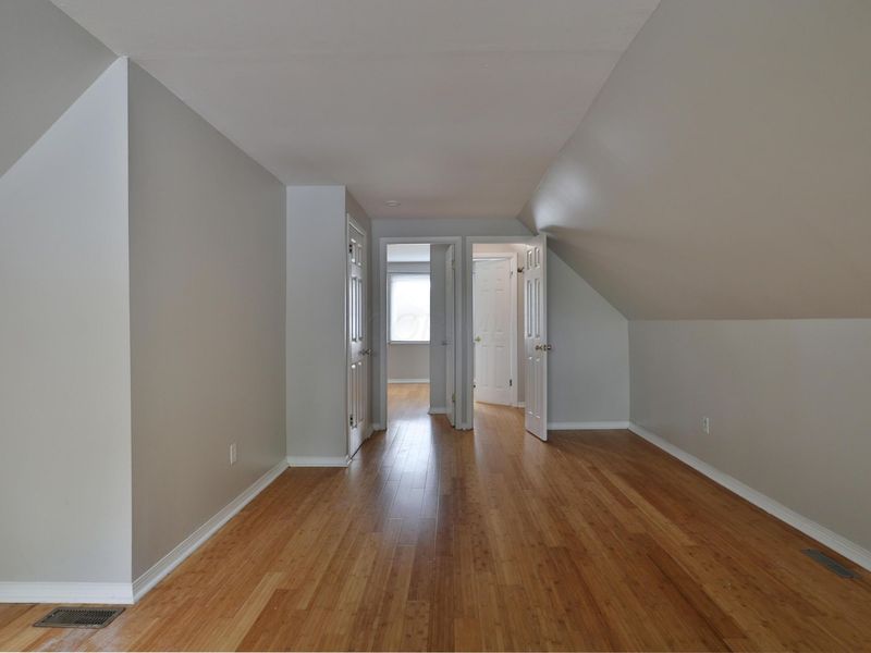 2353 Hanna Drive , Columbus, OH 43211 Photo 23