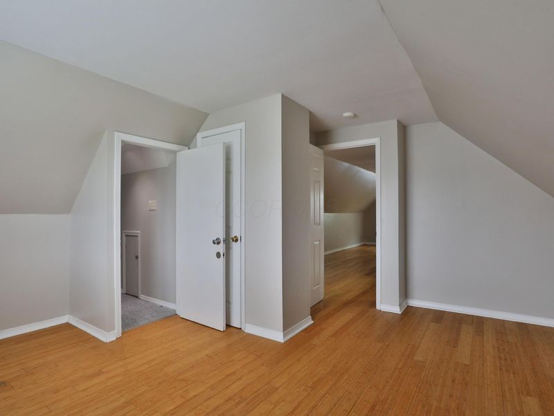 2353 Hanna Drive , Columbus, OH 43211 Photo 26