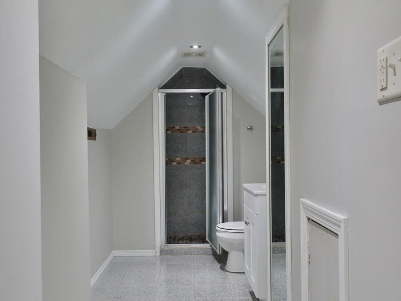 2353 Hanna Drive , Columbus, OH 43211 Photo 27