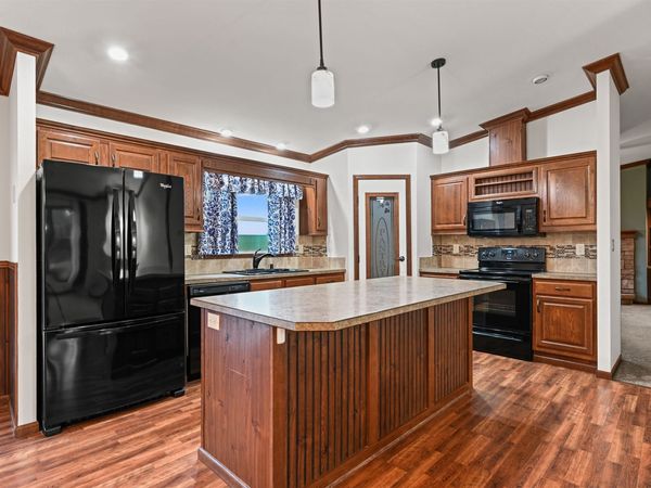 1365 County H Road, Cuba City, WI 53807