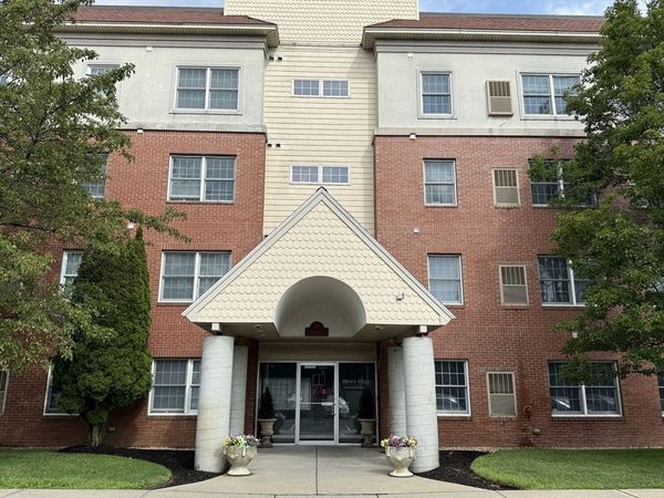 20 Heaths Ct, Unit 401, Lynn, MA 01905