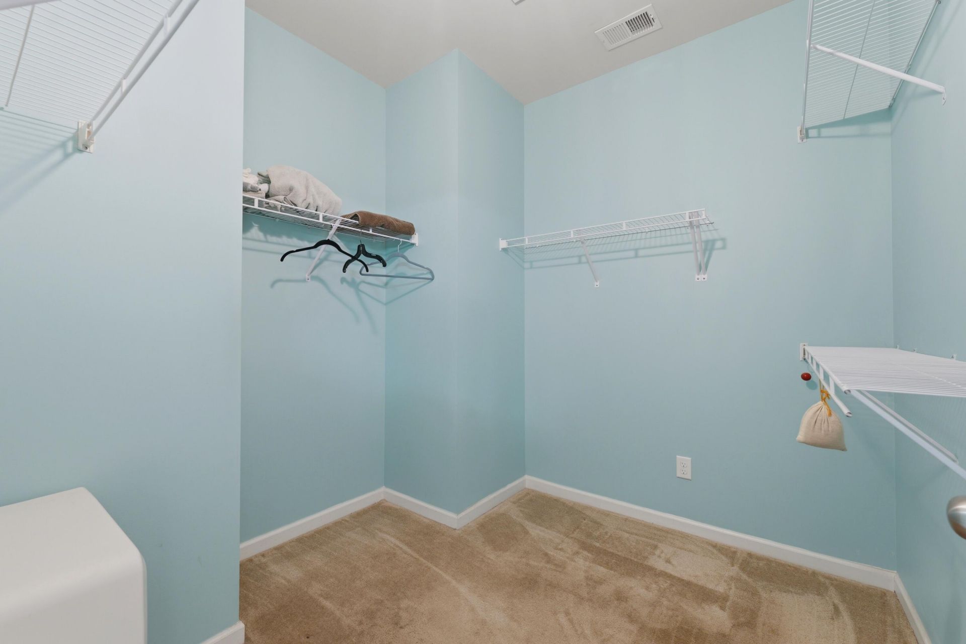 204 Waterfront Park Drive Photo 25