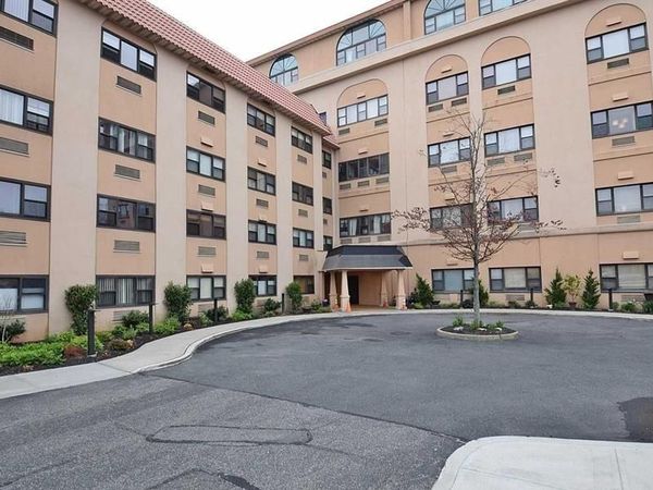 185 W Park Avenue , Unit 205, Long Beach, NY 11561