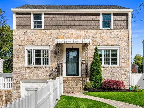 2 Meadow Lane, New Rochelle, NY 10805