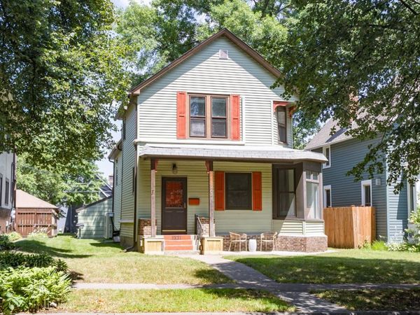 1031 Saint Clair Avenue , Saint Paul, MN 55105