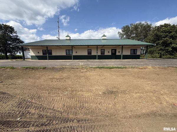22200 State Route 9, Tremont, IL 61568