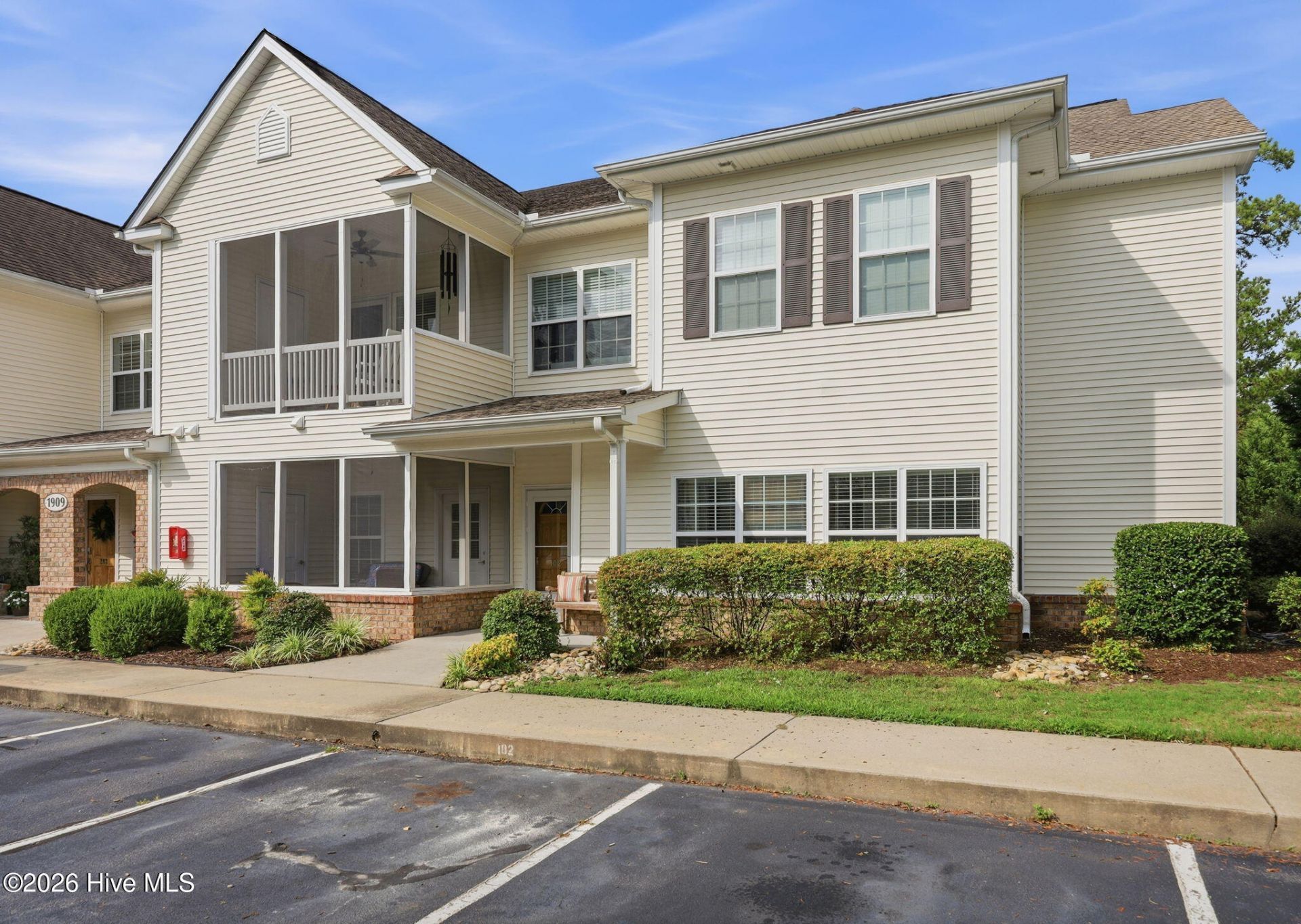 1909 Covengton Way, Unit 102, Greenville, NC 27858 Main Photo